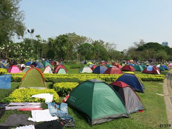 лагерь протестантов бангкок